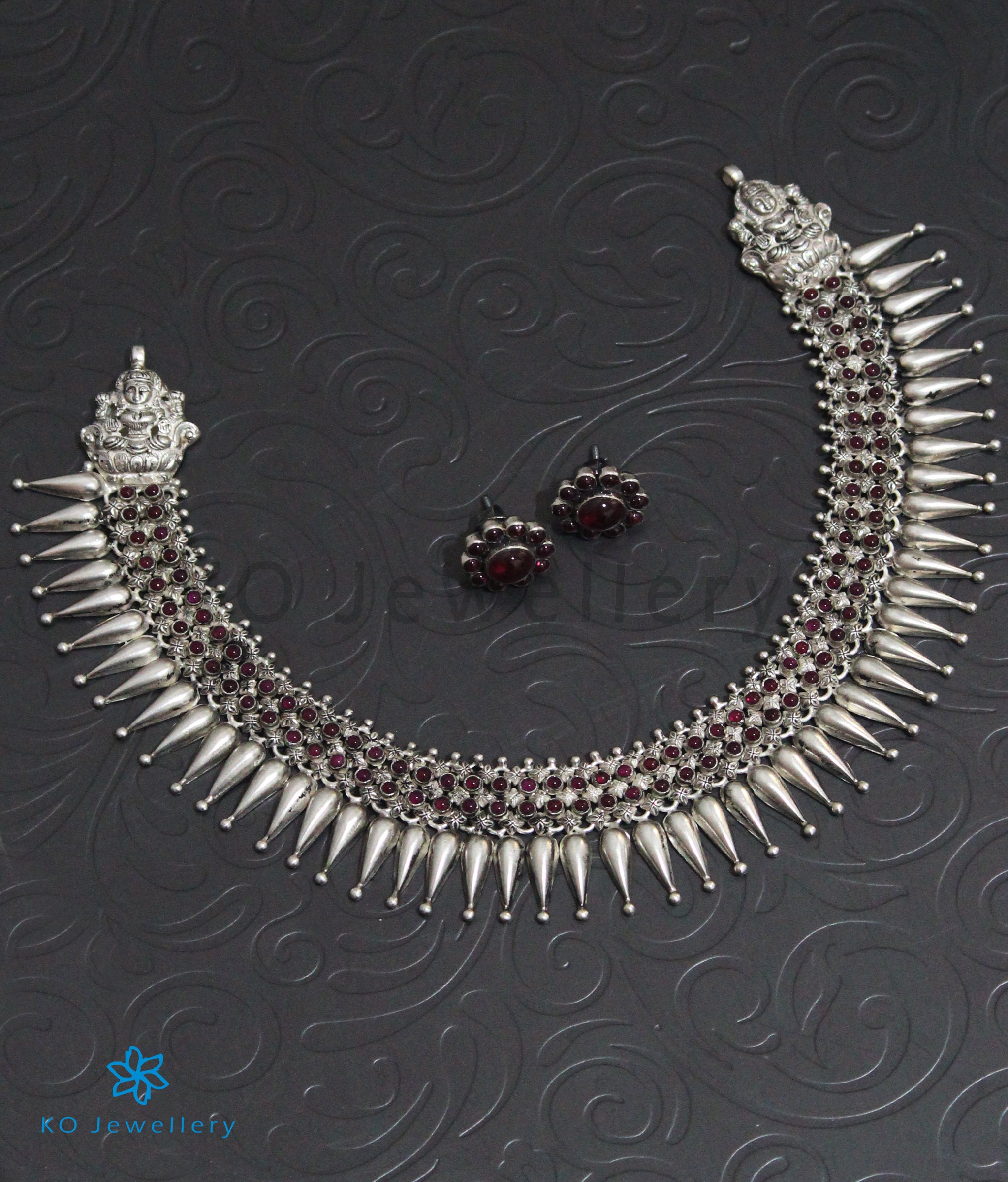 The Mallige Moggu Silver Necklace 