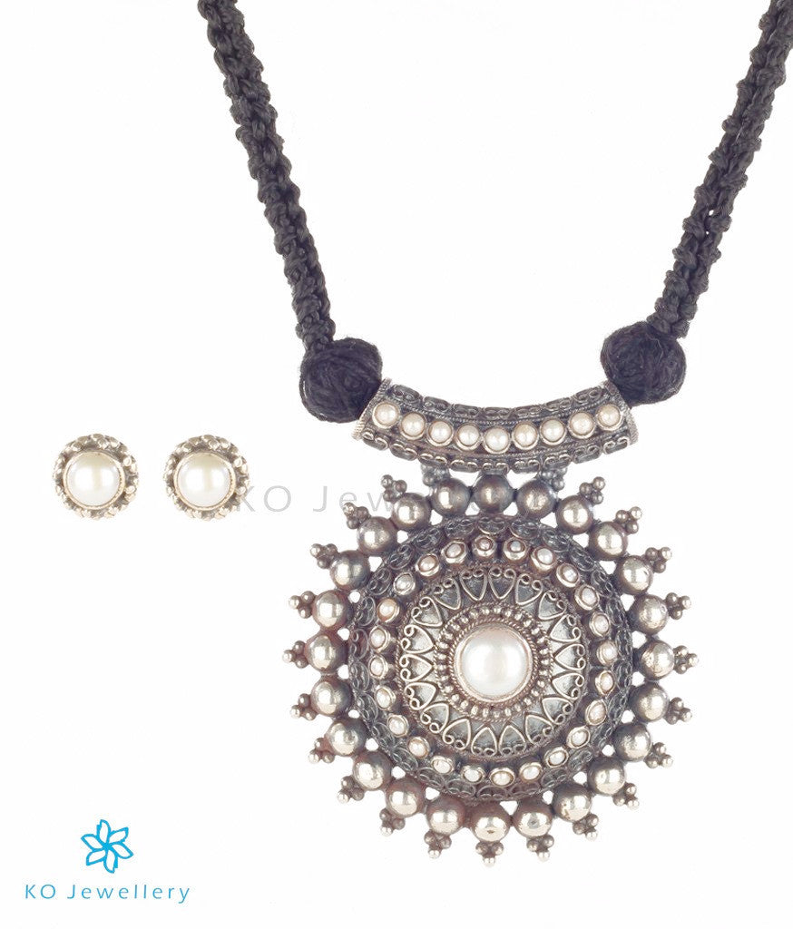 Suryakanti Silver Thread Necklace-Buy 