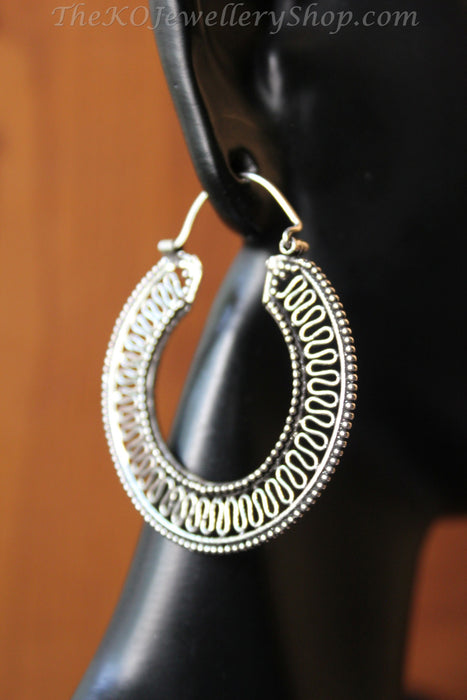 The Dyutita Hoop Earrings-O — KO Jewellery