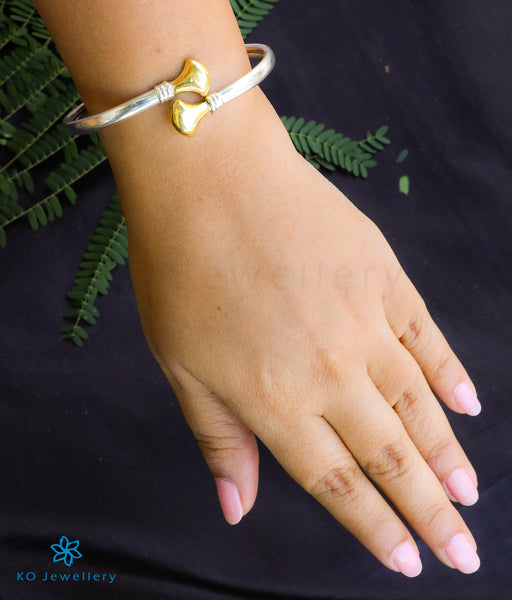 cursive-name-ring – Anushka Jain Jewellery