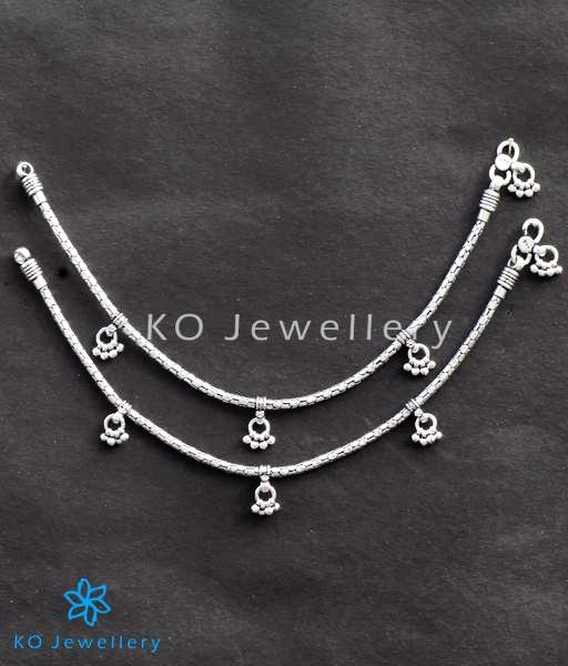 simple silver anklets