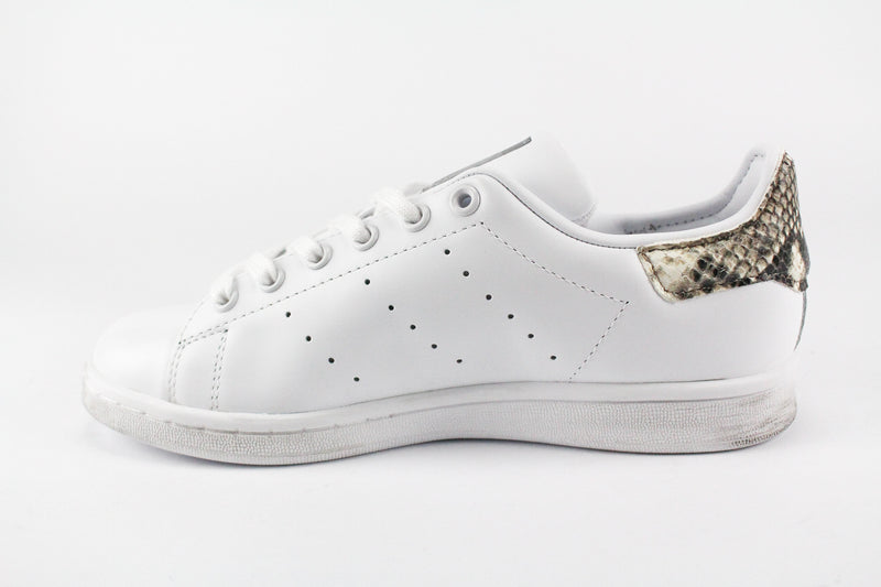 stan smith maculate dietro