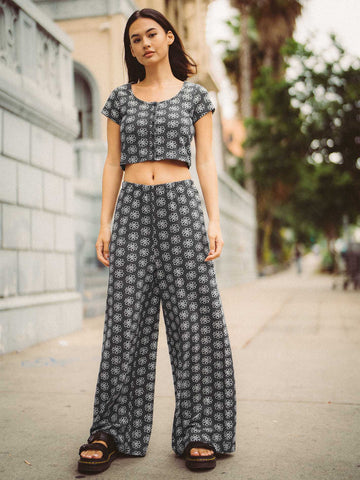 Women's Pants Sale - Leggings, Trousers, Wide Leg & More – Volcom US