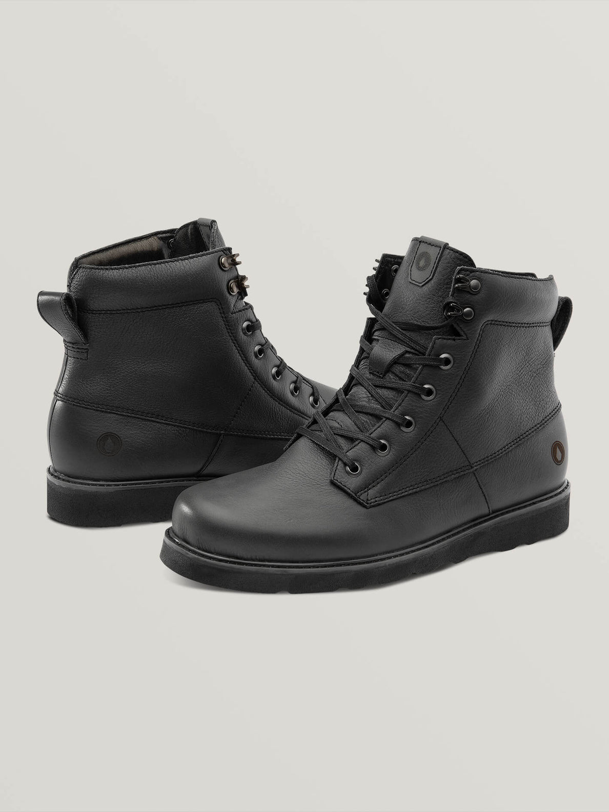 volcom hiking boots