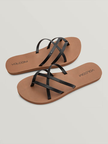 black heeled flip flops