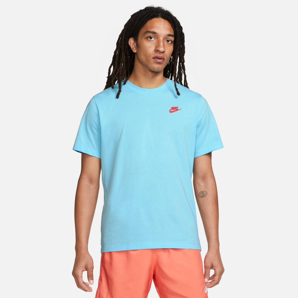 Tiranía Suposiciones, suposiciones. Adivinar Noveno Nike Sportswear Club T-Shirt (Blue Chill/Light Crimson) – Centre