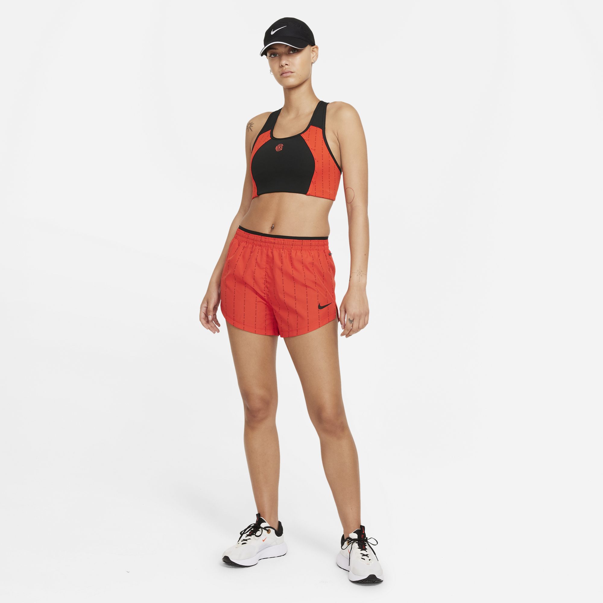 Nike Women's Dri-Fit Tempo Luxe Icon Clash Shorts (Chile Red/Black)