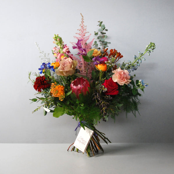 vibrant gift bouquet 