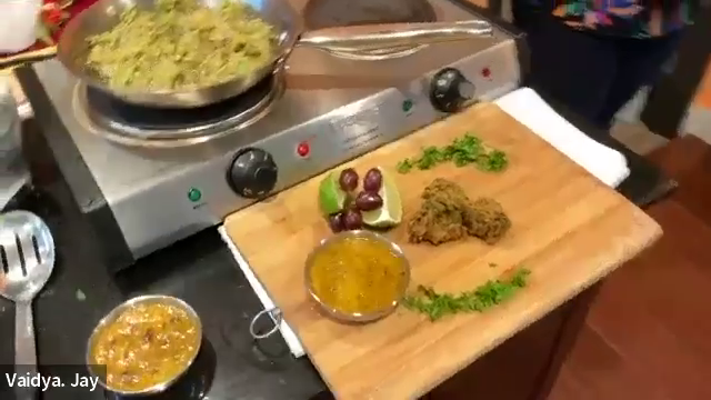 grape aloe dip in a bowl served with GOLDEN NUGGETS