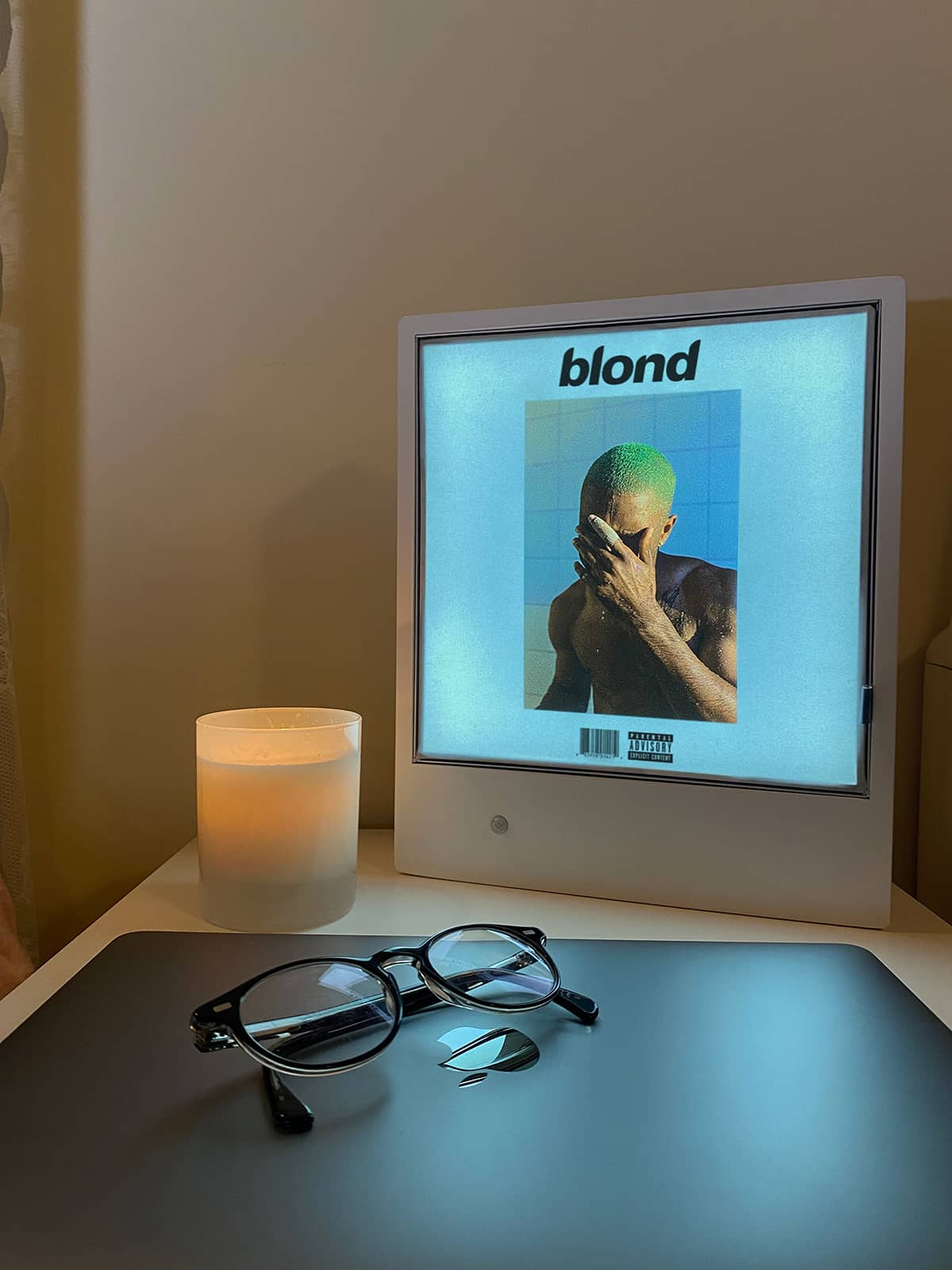 Álbuns com luz própria. 😌 Estamos todos a precisar do próximo @blonded 👀⏳