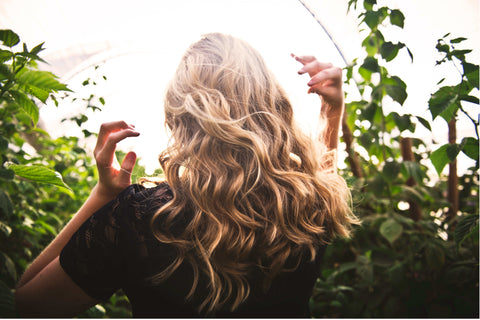 Long curly hair for a rectangle face shape