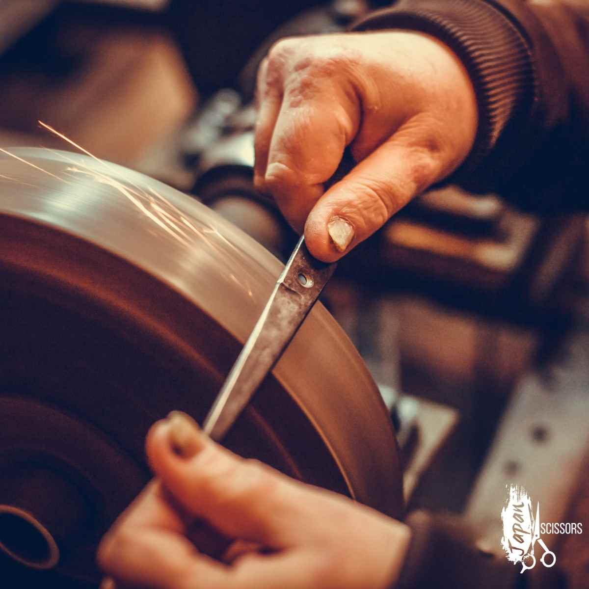 Sharpening Barber Scissors 