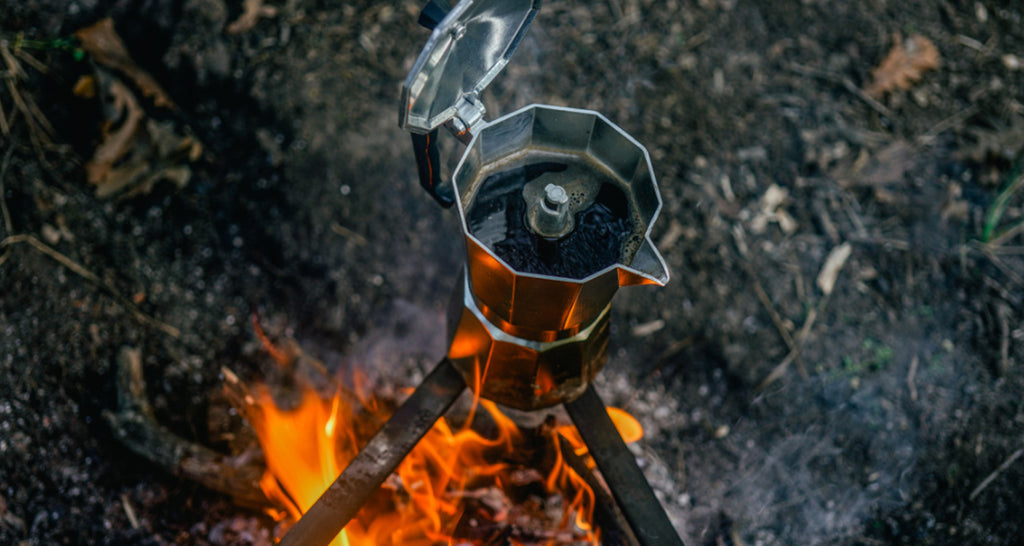 The Top 5 Portable Coffee Makers for Traveling: Enjoy a Rich Cup of Coffee On-the-Go!