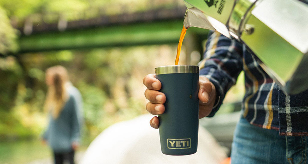 The Top 5 Portable Coffee Makers for Traveling: Enjoy a Rich Cup of Coffee On-the-Go!