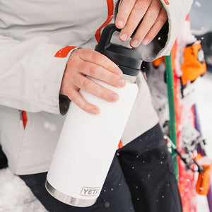 https://cdn.shopify.com/s/files/1/0131/2381/3434/products/yeti-rambler-chug-36oz-white-5.jpg?crop=center&height=300&v=1616604269&width=300