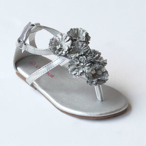 L'Amour Shoes Girls C-611 Silver Flower Thong Sandals – Babychelle