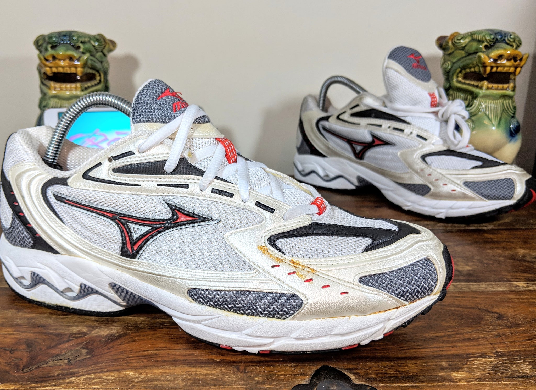 mizuno waverunners