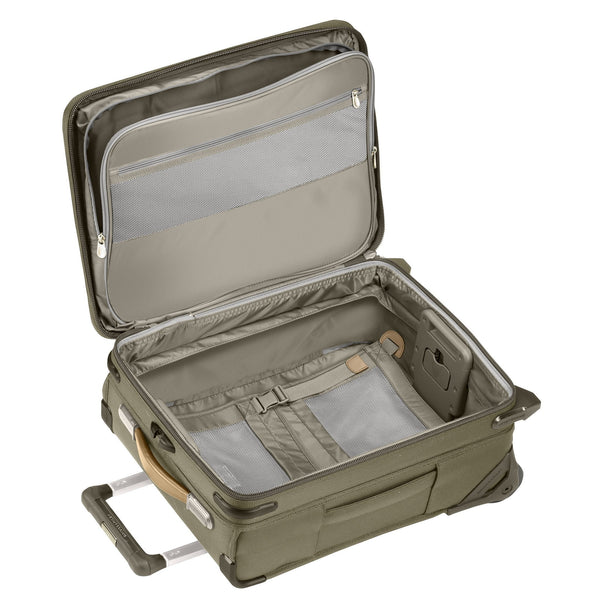 briggs & riley baseline upright luggage