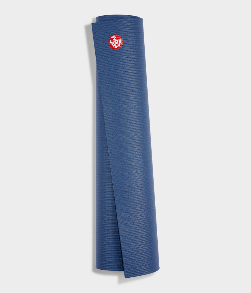 Manduka 1C1023-43043 SS19 Begin 5mm Welcome Yoga Mat, 68, Bondi Blue :  : Sporting Goods