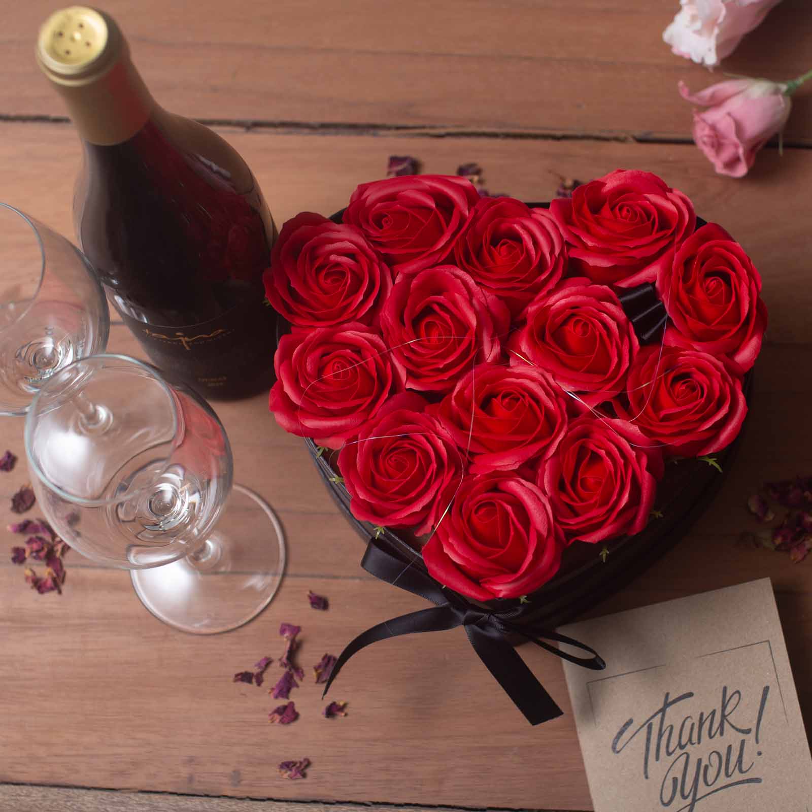 Bouquet cadeau de fleurs de savon - 13 roses rouges - cœur – MOODYZEN