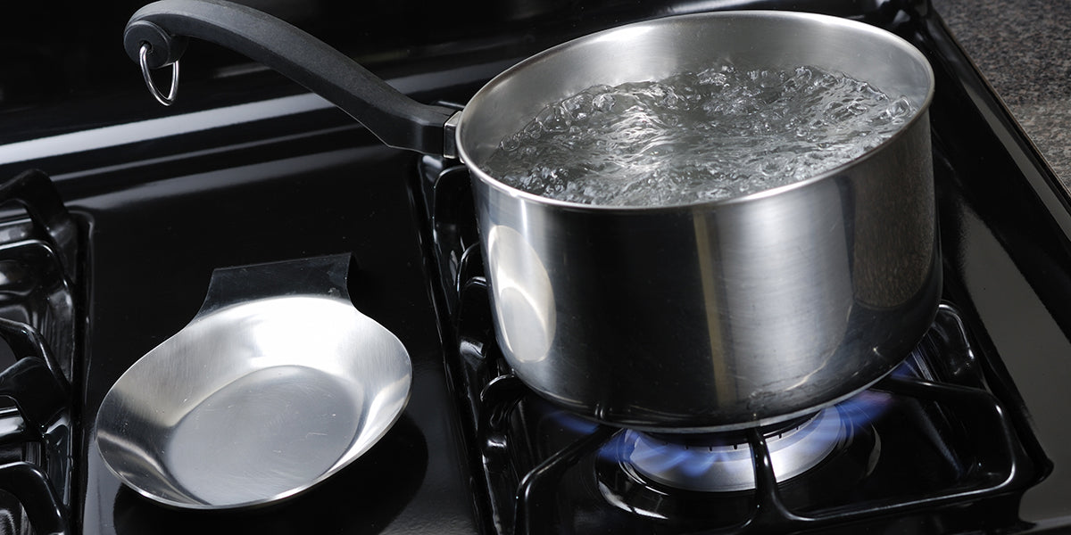 How To Speed Up Boiling Water On The Stove With Just A Pan