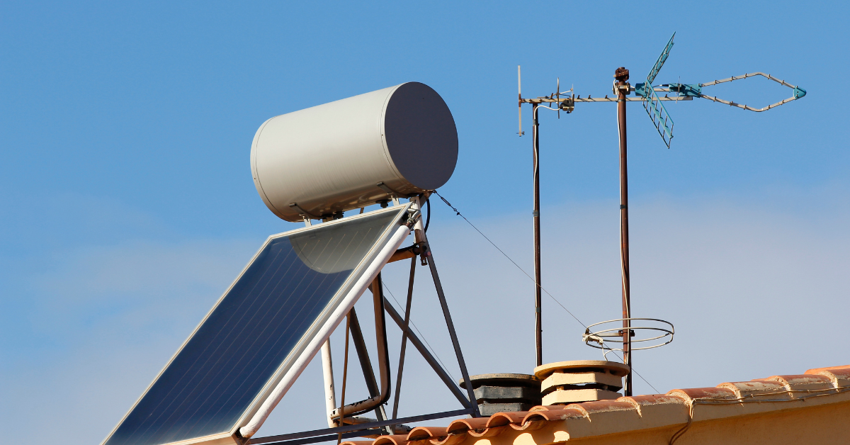 solar panel use as alternate heat source to warm water