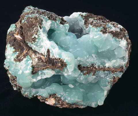pale blue smithsonite is used in jewelry