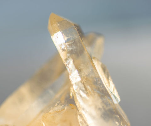 Citrine crystals help foster happiness