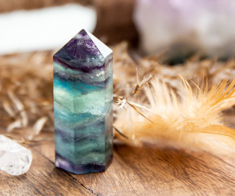 Fluorite crystal for focus