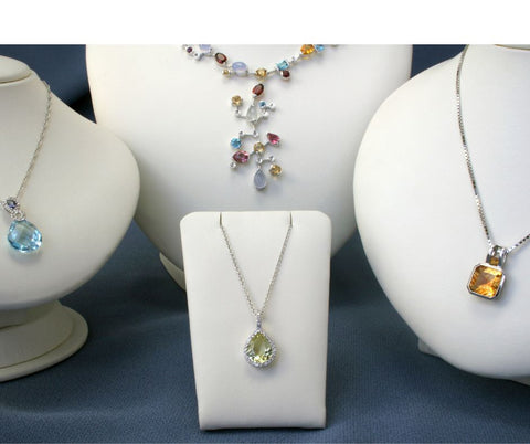 choosing and wearing crystal jewelry