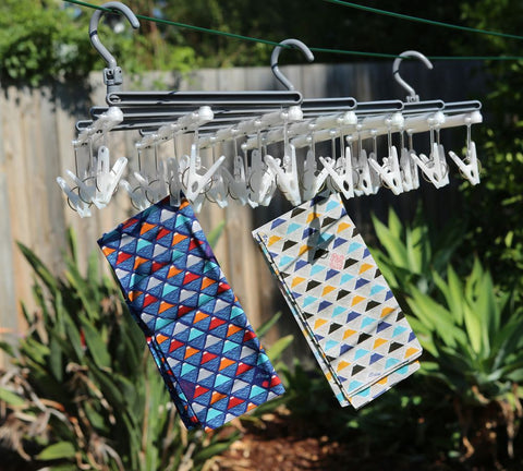 Expandable and collapsible clothes airer for small clothes like socks and underwear | Soko & Co