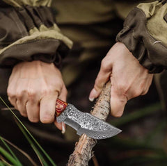 Tom brown tracker knife