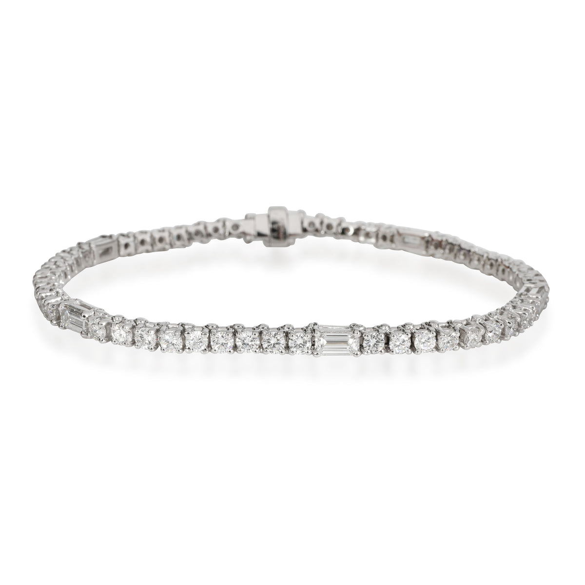 Second hand  Tennis bracelet made of 18K Whitegold with 70 Diamonds   Antique Jewellery Berlin  Engagement Rings  Wedding Bands