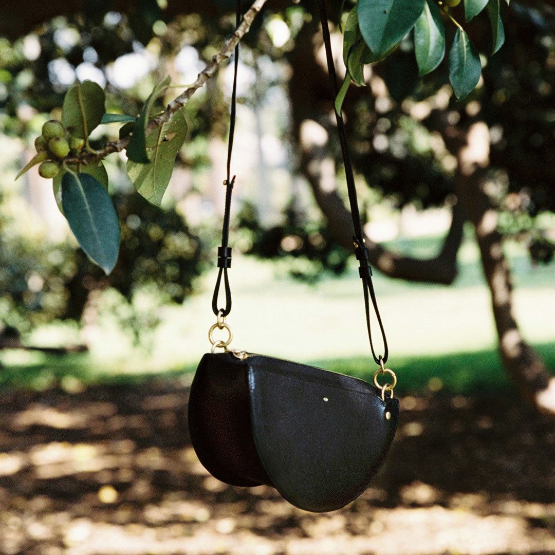 a simétrie bag made from black coloured vegetable tanned kangaroo leather