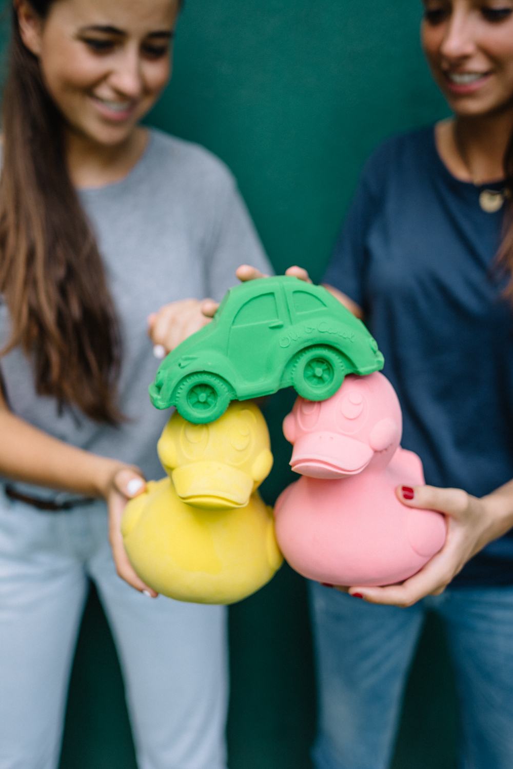 OLI & CAROL, jouets de dentition en latex d'Hévéa - Les éthiquetés