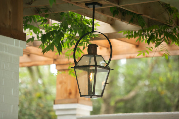 outdoor lantern light