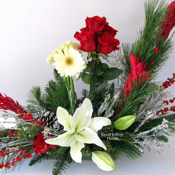 Garden Style Christmas Flowers – David Jeffrey Florist