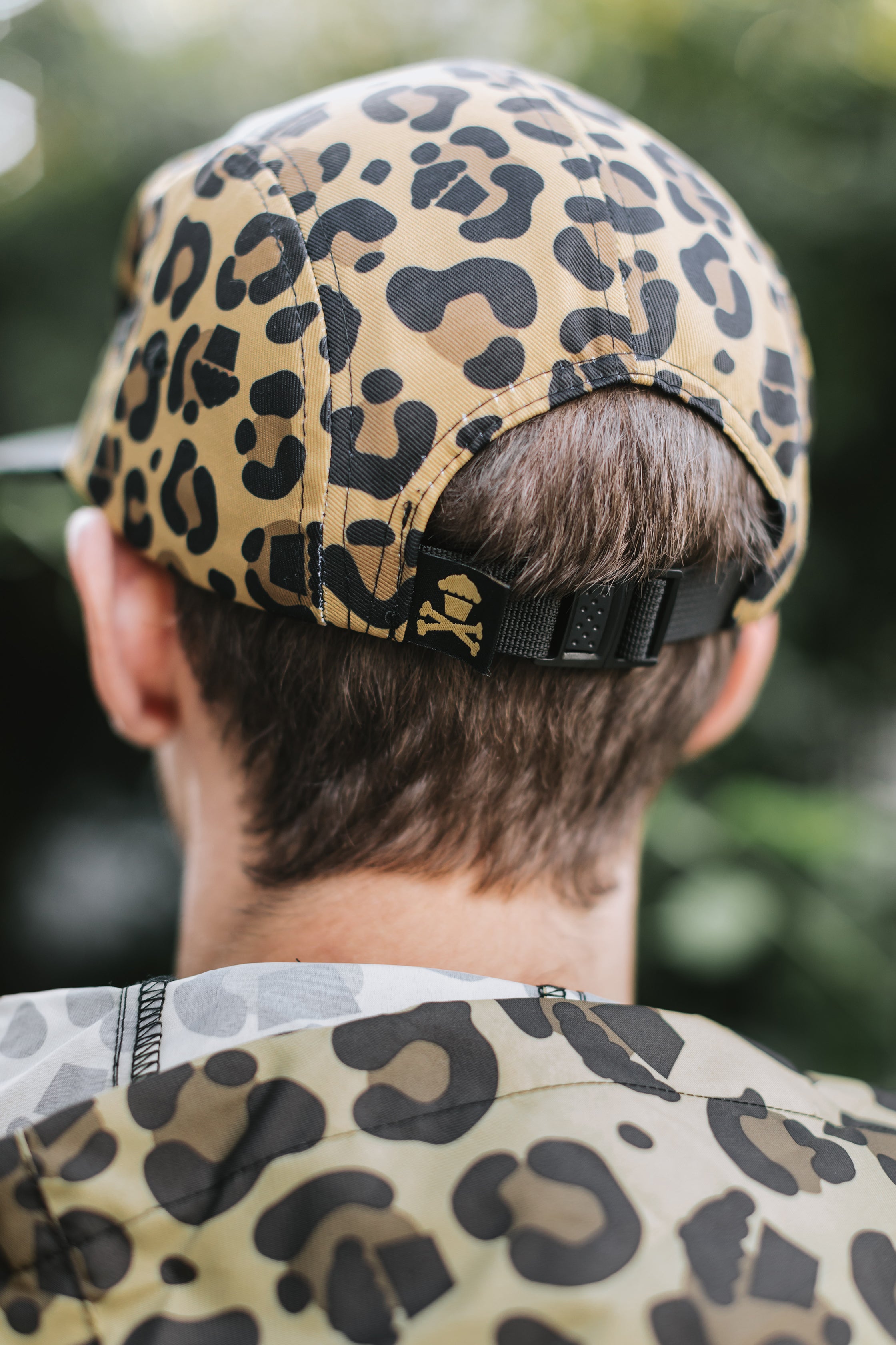 Leopard 5 Panel