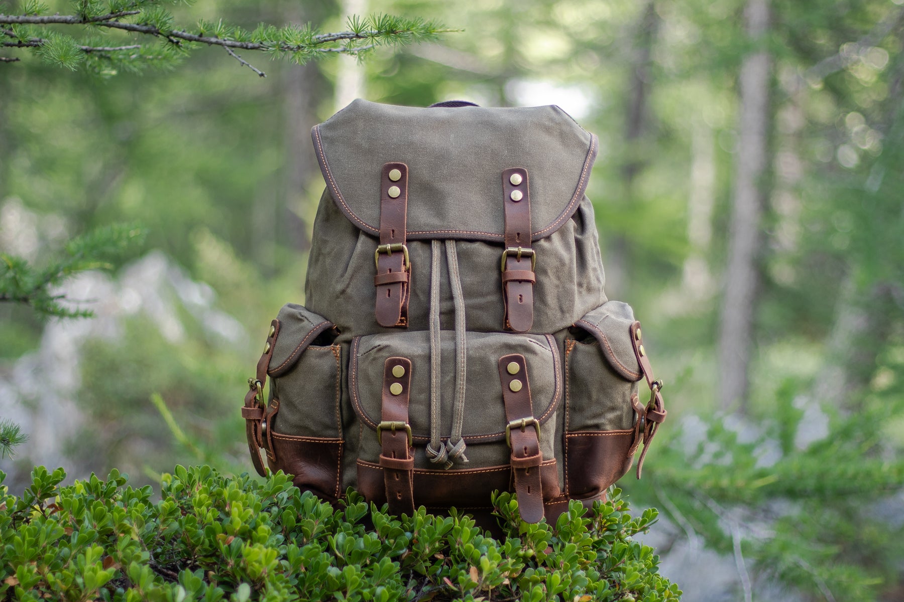 Vintage Canvas Leather Mountaineering Travel 20 to 35 Liter Backpack for Men, Coffee