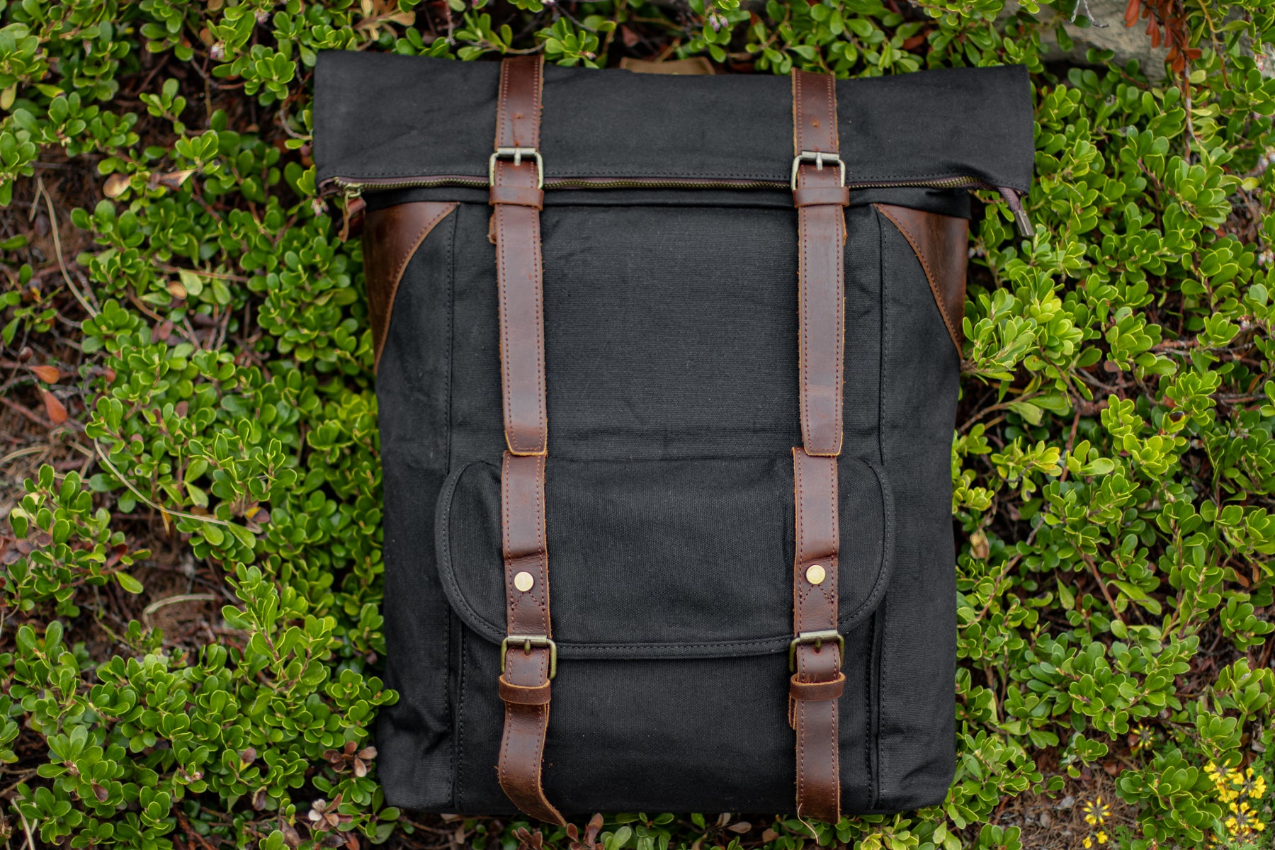 canvas bushcraft travel bag with side-pockets