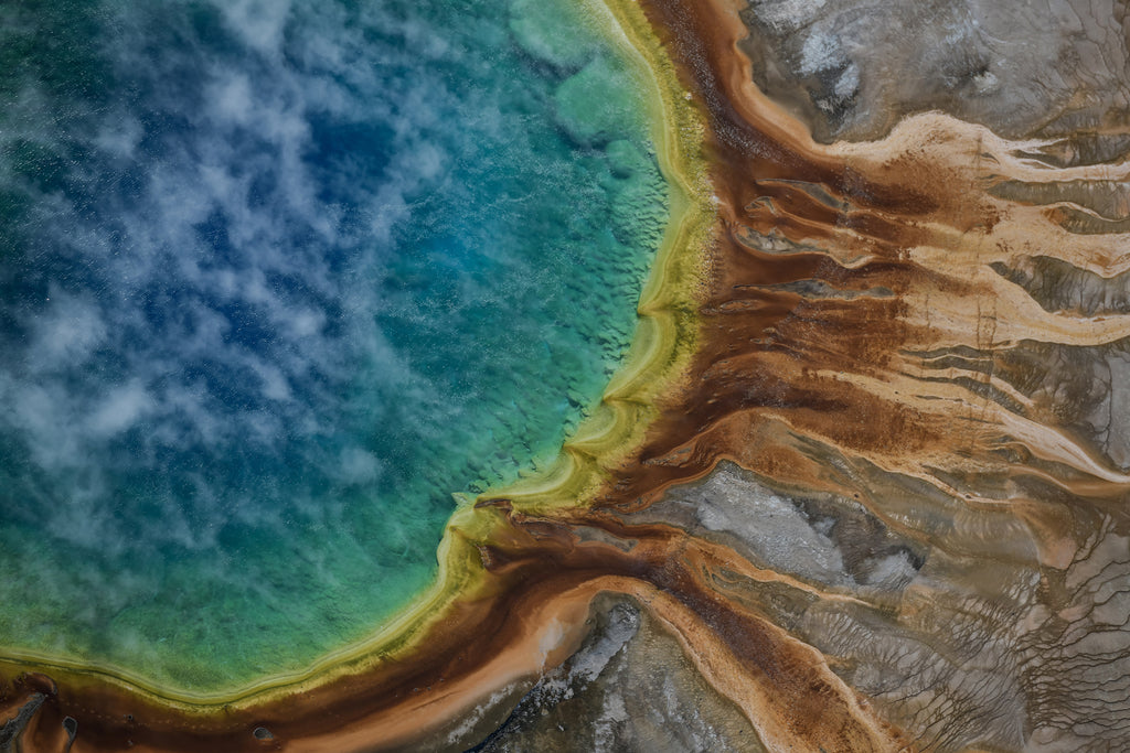 Vue aérienne du Grand prismatic spring dans le parc national de Yellowstone, USA