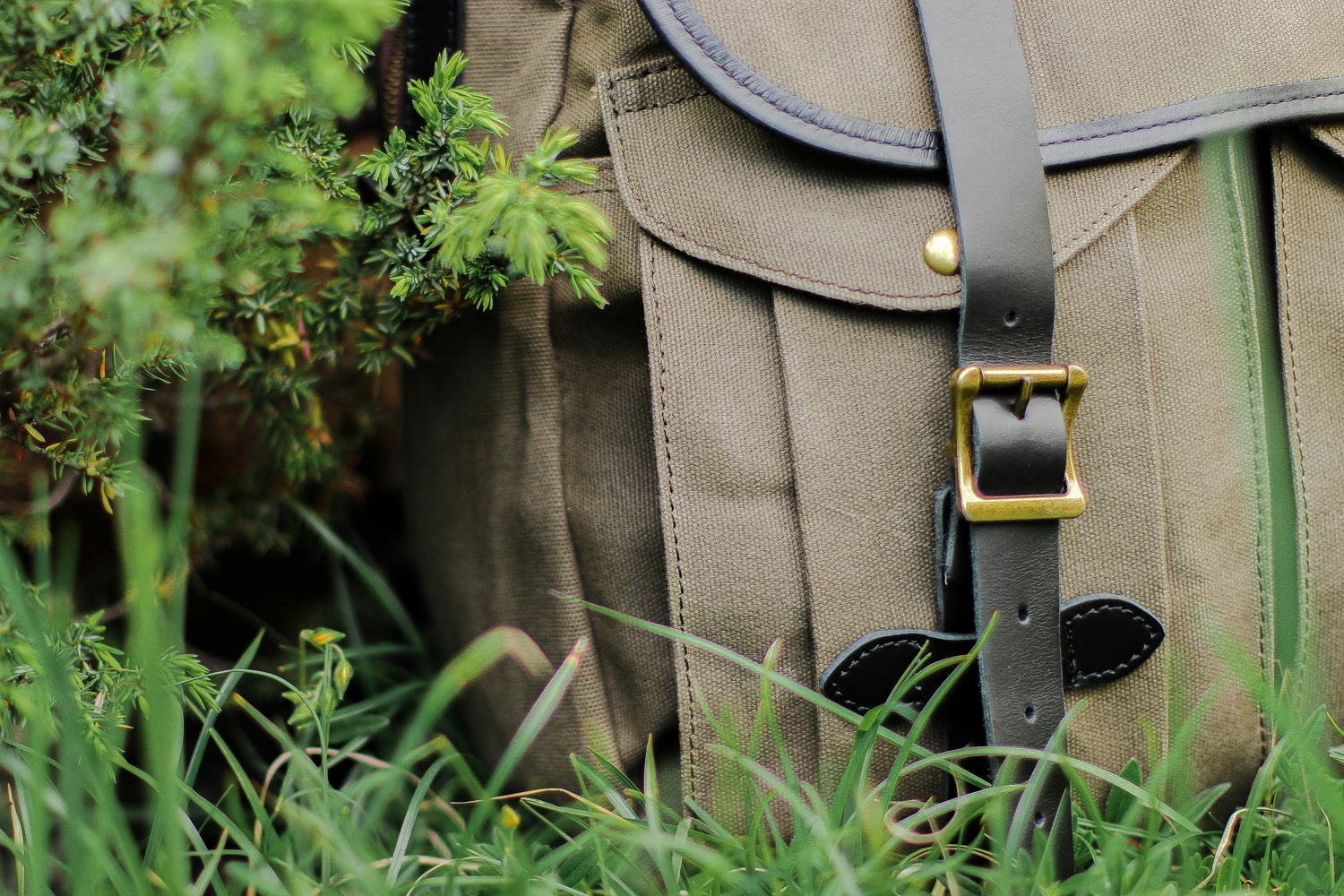 men heavy duty waxed canvas rucksack