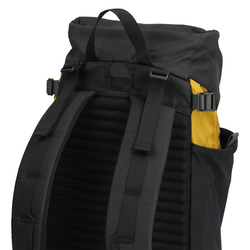 montain pack reinforced padded breathable back panel shoulder straps
