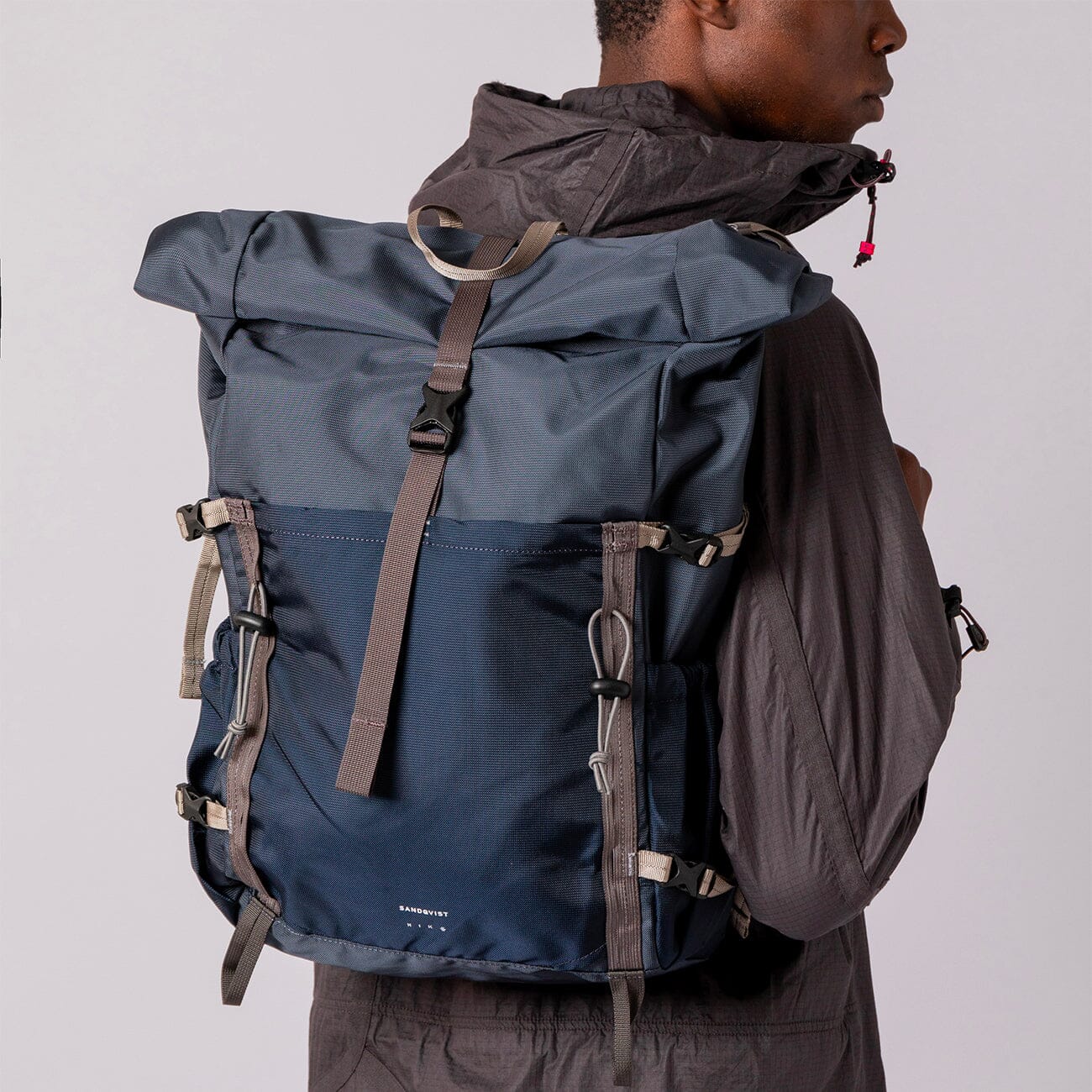 navy blue day hiking backpack for men