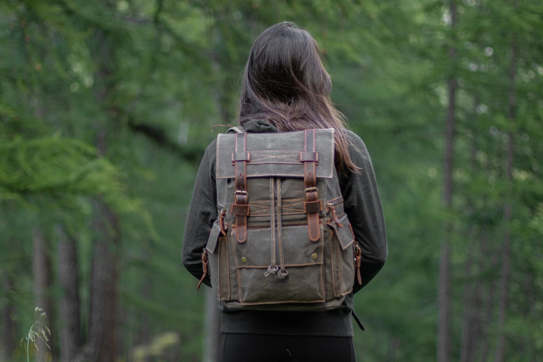 poche secrète à l'arrière du sac a dos ville homme