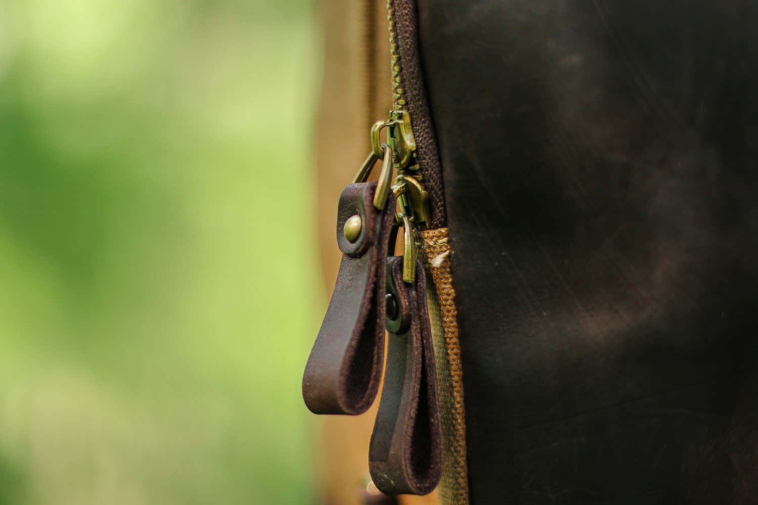 solid brass hardware vintage canvas rucksack