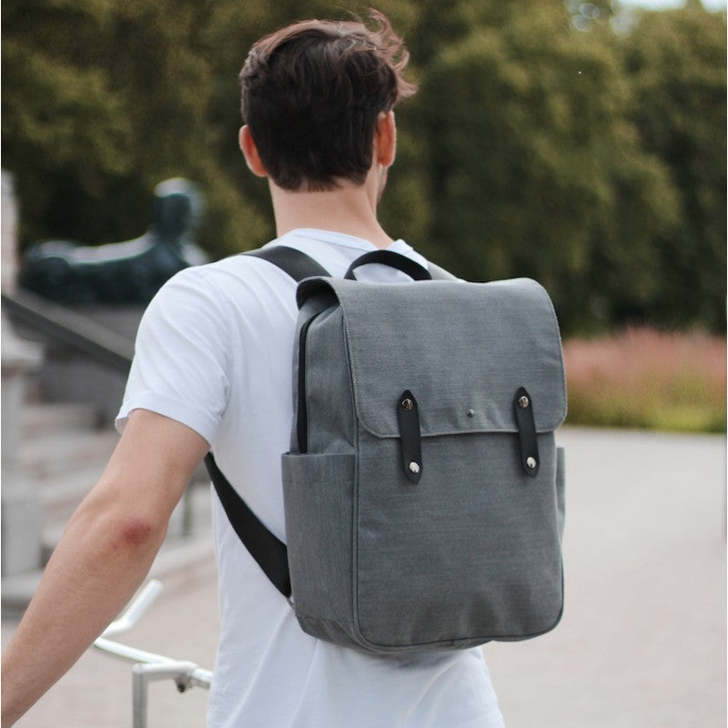 sustainable laptop bag