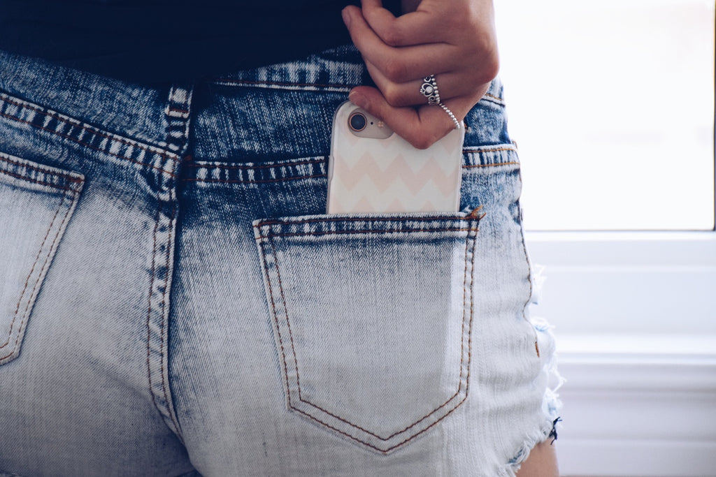 jean short iphone back pocket