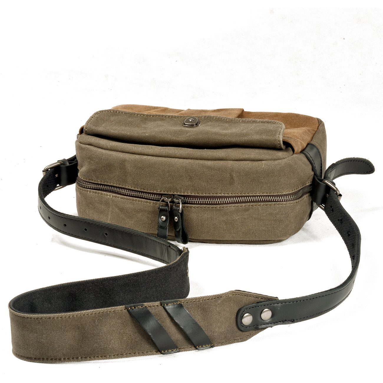 old school vintage cross body camera bag to store camera accessories