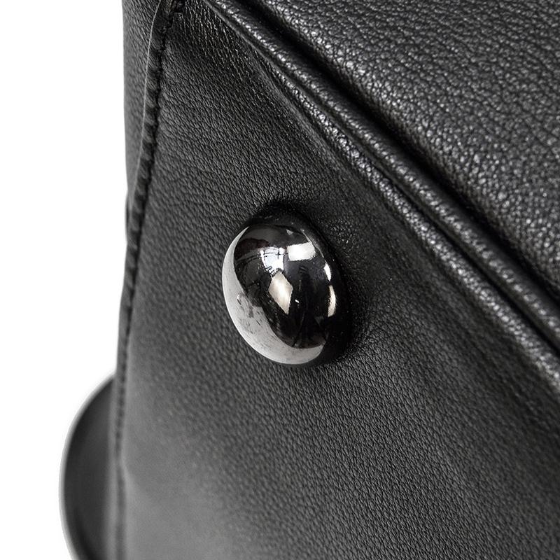 reliable black leather holdall